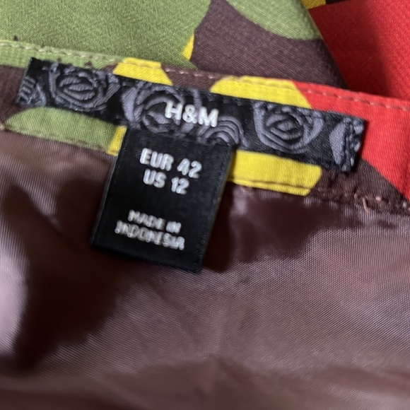 H & M - Picture 8 of 8